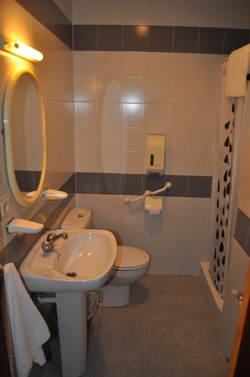 Hostal La Tablada Navaleno Værelse billede